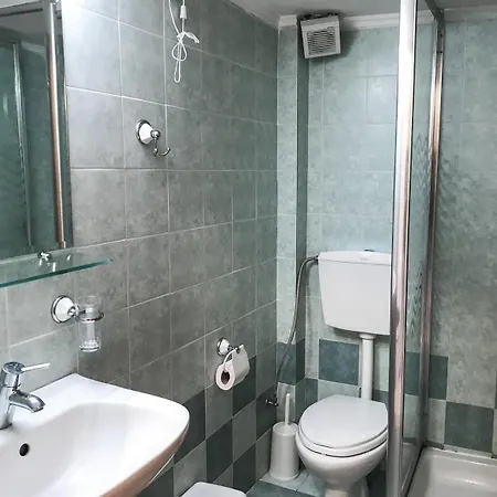 αντιγόνη 2* Νεοχώρι